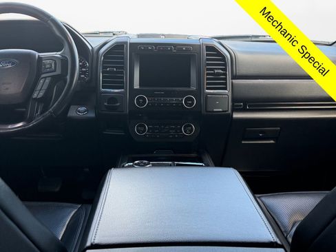 Used 2018 Ford Expedition Max Limited w/ Equipment Group 301A AWD/4WD image 10