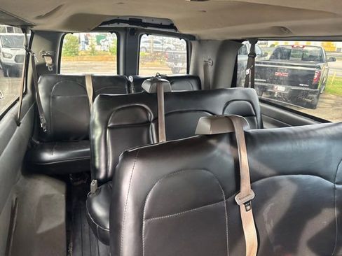 Used 2008 Chevrolet Express 3500 Extended Passenger w/ LT Preferred Equipment Group image 14