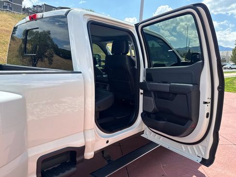 Used 2024 Ford F350 Lariat w/ Lariat Ultimate Package AWD/4WD image 21