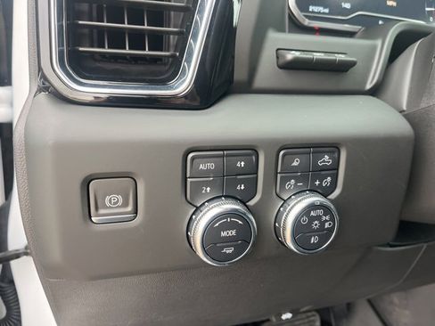 Used 2024 GMC Sierra 1500 Denali w/ Denali Reserve Package image 27