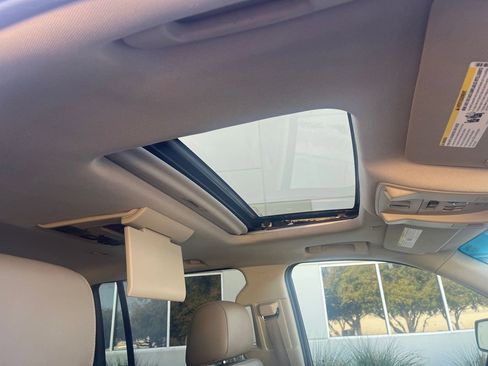 Used 2016 Chevrolet Suburban LTZ image 24