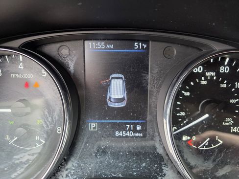 Used 2019 Nissan Rogue SL image 26