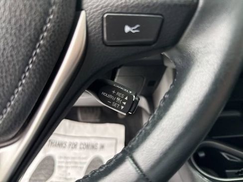 Used 2017 Toyota RAV4 SE image 29