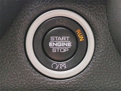 Used 2021 RAM 2500 Big Horn image 26