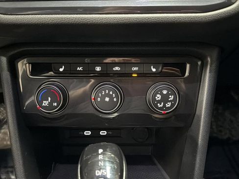 Used 2023 Volkswagen Tiguan S image 19