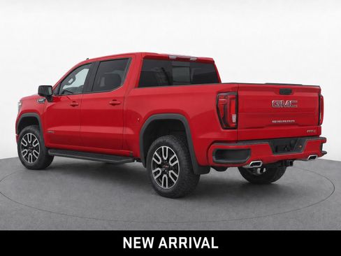 Certified 2024 GMC Sierra 1500 AT4 w/ AT4 Premium Package AWD/4WD image 3