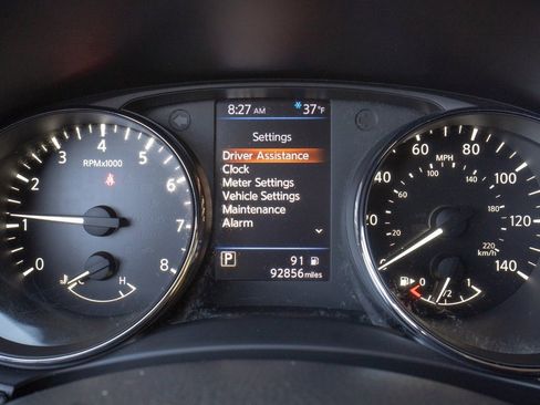 Used 2018 Nissan Rogue SL w/ Premium Package image 13