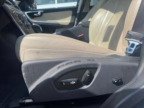 Used 2017 Volvo XC60 T6 Inscription w/ Climate Package AWD/4WD image 12