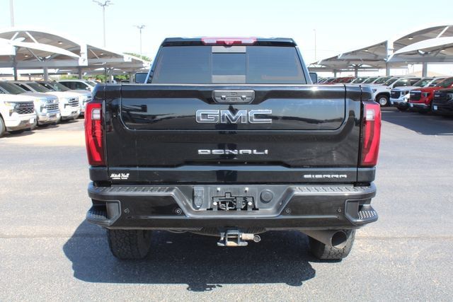 Used 2024 GMC Sierra 2500 Denali Ultimate w/ Max Trailering Package AWD/4WD image 4