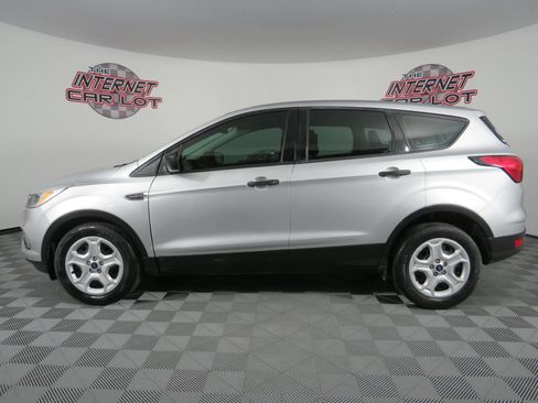 Used 2019 Ford Escape S FWD image 5