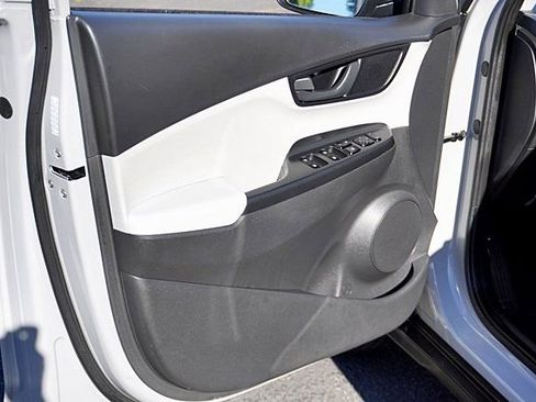 Certified 2023 Hyundai Kona SEL image 22