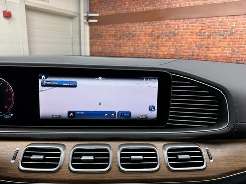 New 2025 Mercedes-Benz GLS 450 4MATIC image 18