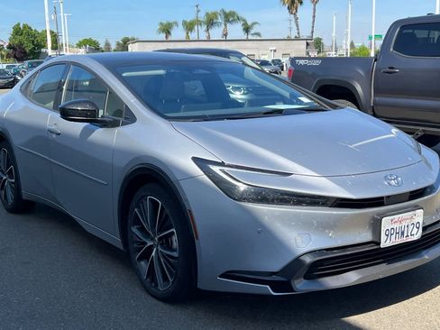 Used 2024 Toyota Prius Limited w/ Limited Premium Package image 3