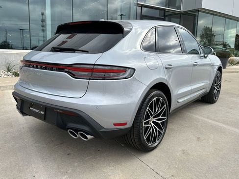 Certified 2026 Porsche Macan image 7