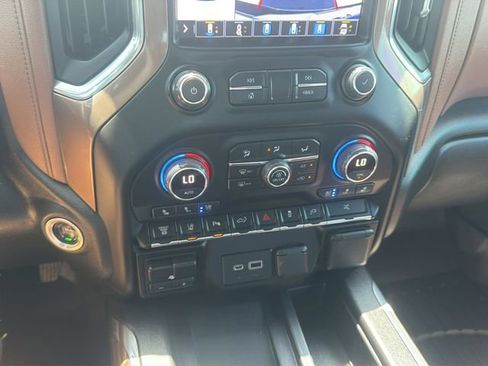 Used 2022 Chevrolet Silverado 3500 High Country w/ LPO, Hitch Package AWD/4WD image 28