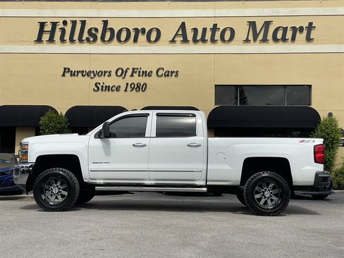 Used 2015 Chevrolet Silverado 2500 LTZ w/ Duramax Plus Package image 3