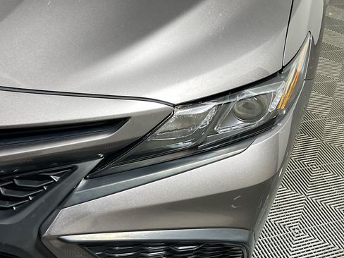 Used 2024 Toyota Camry SE FWD image 11