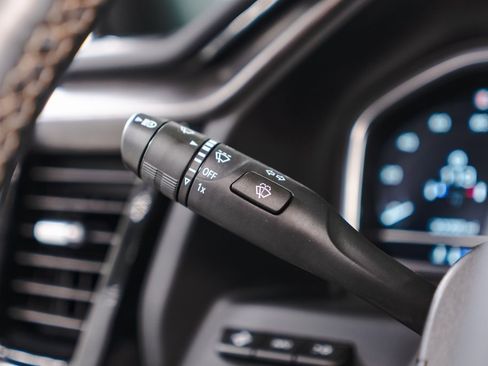 Used 2024 GMC Sierra 3500 AT4 w/ AT4 Premium Plus Package image 21