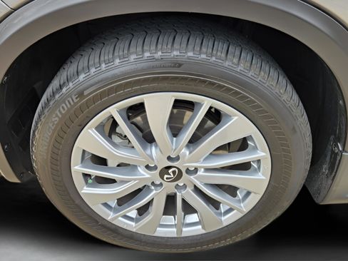 Certified 2025 INFINITI QX50 Luxe image 32