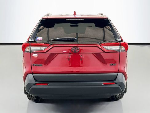 Used 2024 Toyota RAV4 XLE Premium FWD image 5