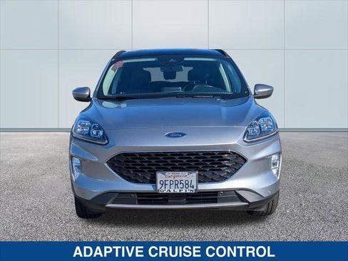 Used 2022 Ford Escape Titanium w/ Class II Trailer Tow Package image 8