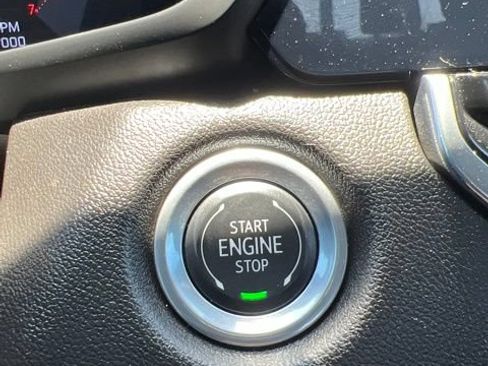 Used 2024 Chevrolet Colorado Trail Boss w/ Technology Package AWD/4WD image 19