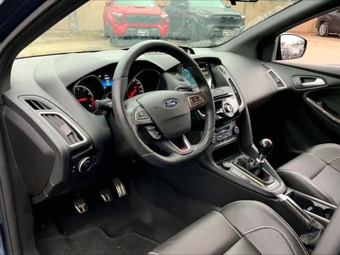 Used 2018 Ford Focus ST w/ Equipment Group 402A image 17