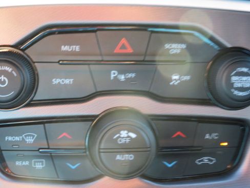 Used 2021 Dodge Challenger R/T w/ Blacktop Package image 28