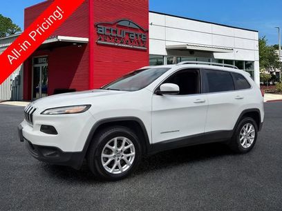 Used 2016 Jeep Cherokee Latitude w/ Safety/Convenience Group