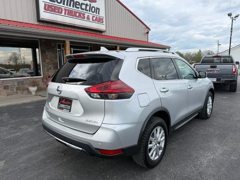 Used 2020 Nissan Rogue SV AWD/4WD image 4