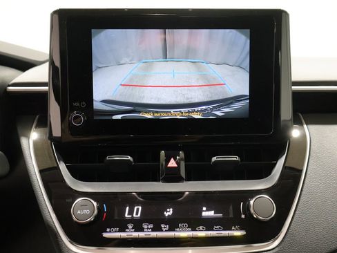Used 2026 Toyota Corolla LE FWD image 23