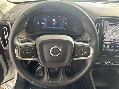 Used 2026 Volvo XC40 B5 Plus AWD/4WD image 14