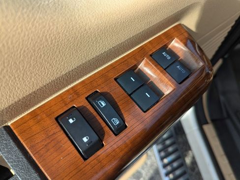 Used 2016 Ford F350 King Ranch w/ King Ranch w/Chrome Package image 15