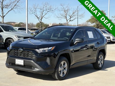 Used 2025 Toyota RAV4 LE image 6