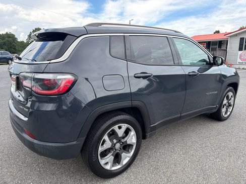 Used 2018 Jeep Compass Limited w/ Navigation Group FWD image 4