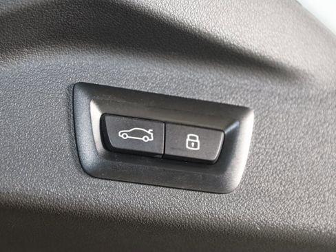 Used 2023 BMW X7 xDrive40i w/ M Sport Package image 60