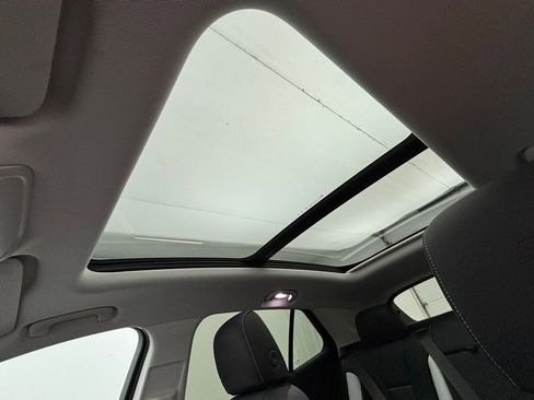 New 2025 Buick Envision Sport Touring image 9