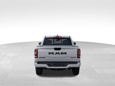 New 2026 RAM 1500 4x4 Crew Cab image 7
