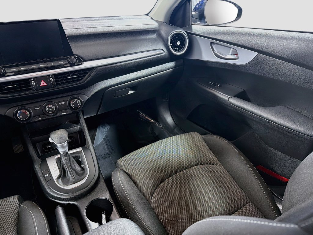 Used 2023 Kia Forte LXS w/ LXS Technology Package FWD image 22