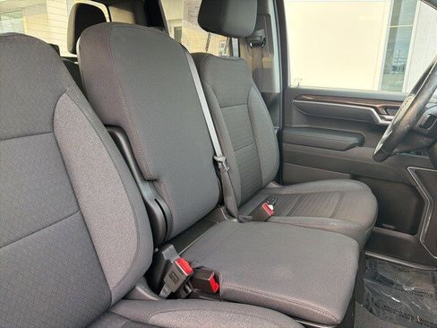 Used 2025 Chevrolet Silverado 1500 LT image 46