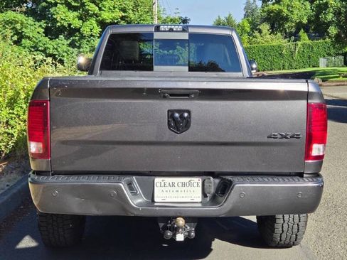 Used 2018 RAM 2500 Laramie w/ Sport Appearance Group AWD/4WD image 8