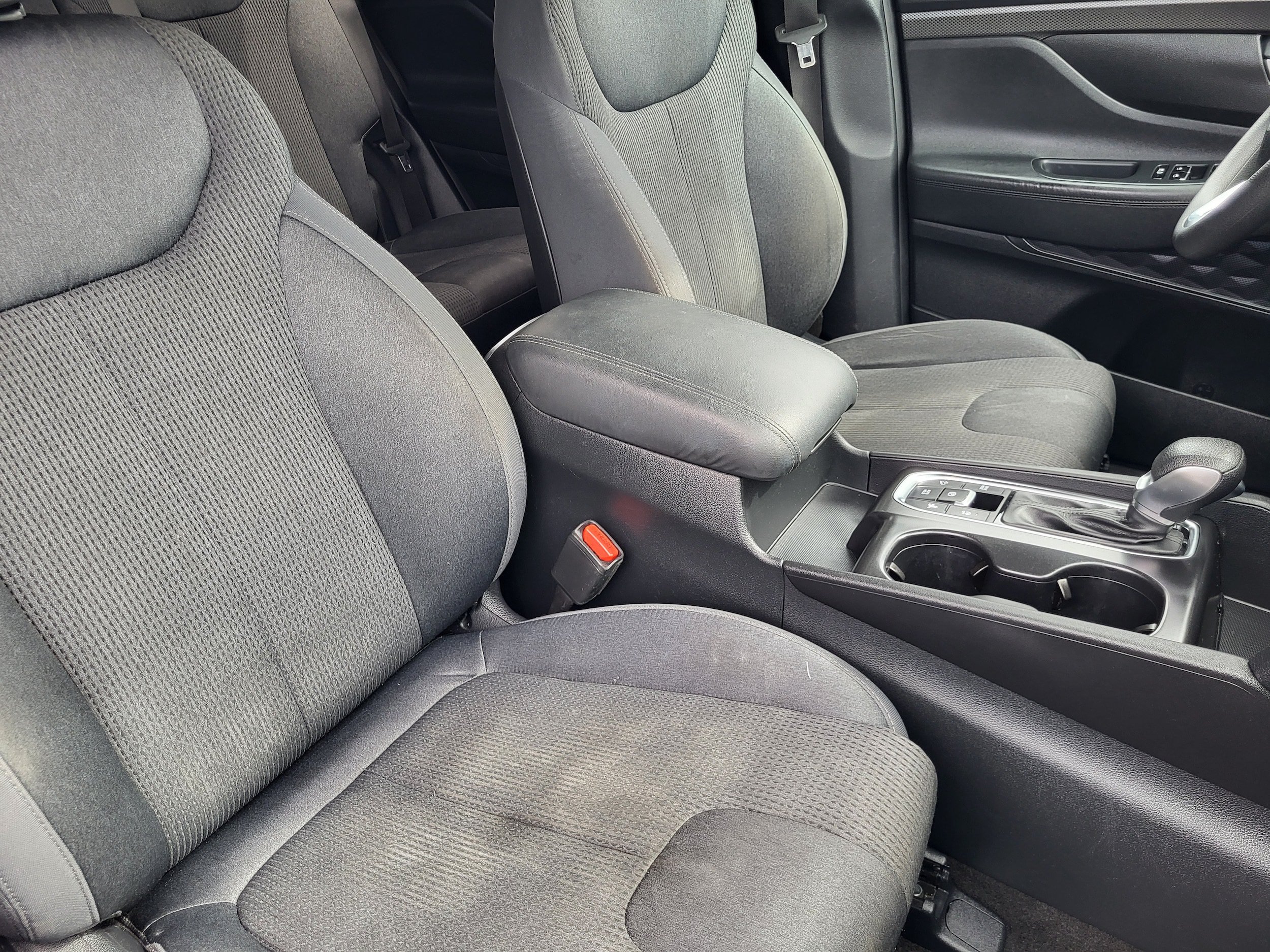Used 2020 Hyundai Santa Fe SEL AWD/4WD image 15