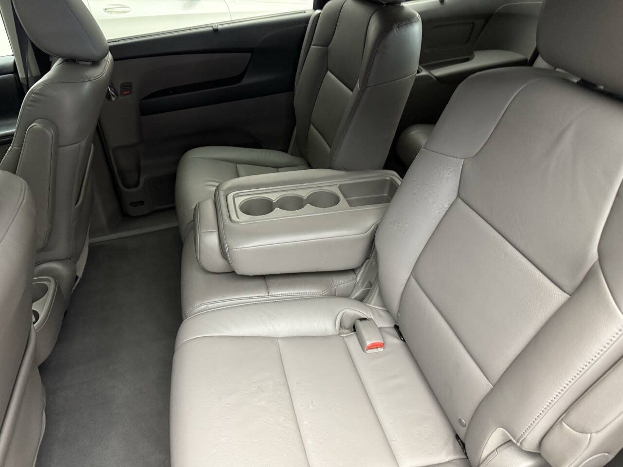 Used 2014 Honda Odyssey Touring image 16