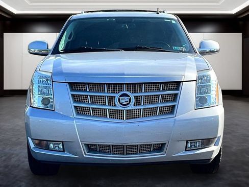 Used 2014 Cadillac Escalade Premium AWD/4WD image 2