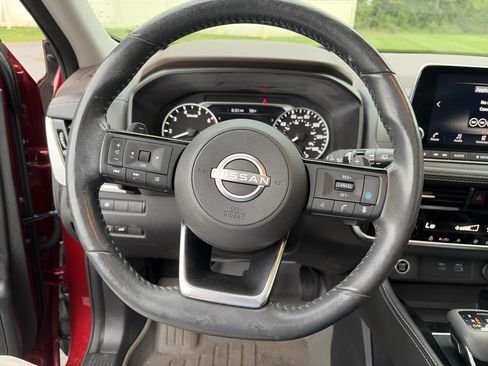 Used 2023 Nissan Rogue SL AWD/4WD image 27