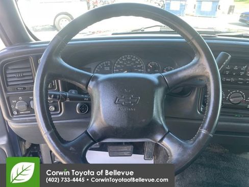 Used 2002 Chevrolet Avalanche 4x4 w/ Off-Road Suspension Pkg image 22