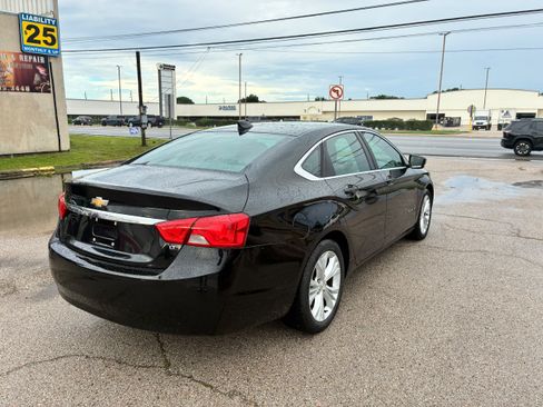 Used 2015 Chevrolet Impala LT FWD image 3