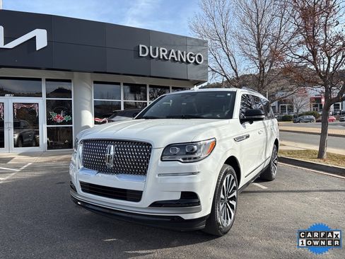 Used 2024 Lincoln Navigator Reserve image 1