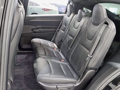 Used 2023 Tesla Model X image 31