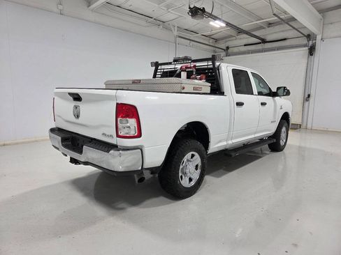 Used 2022 RAM 2500 Tradesman w/ Chrome Appearance Group AWD/4WD image 8